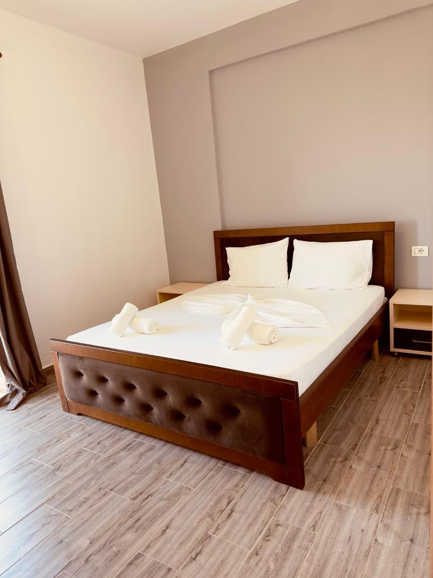 Villa Merkuri Himare Ngoại thất bức ảnh