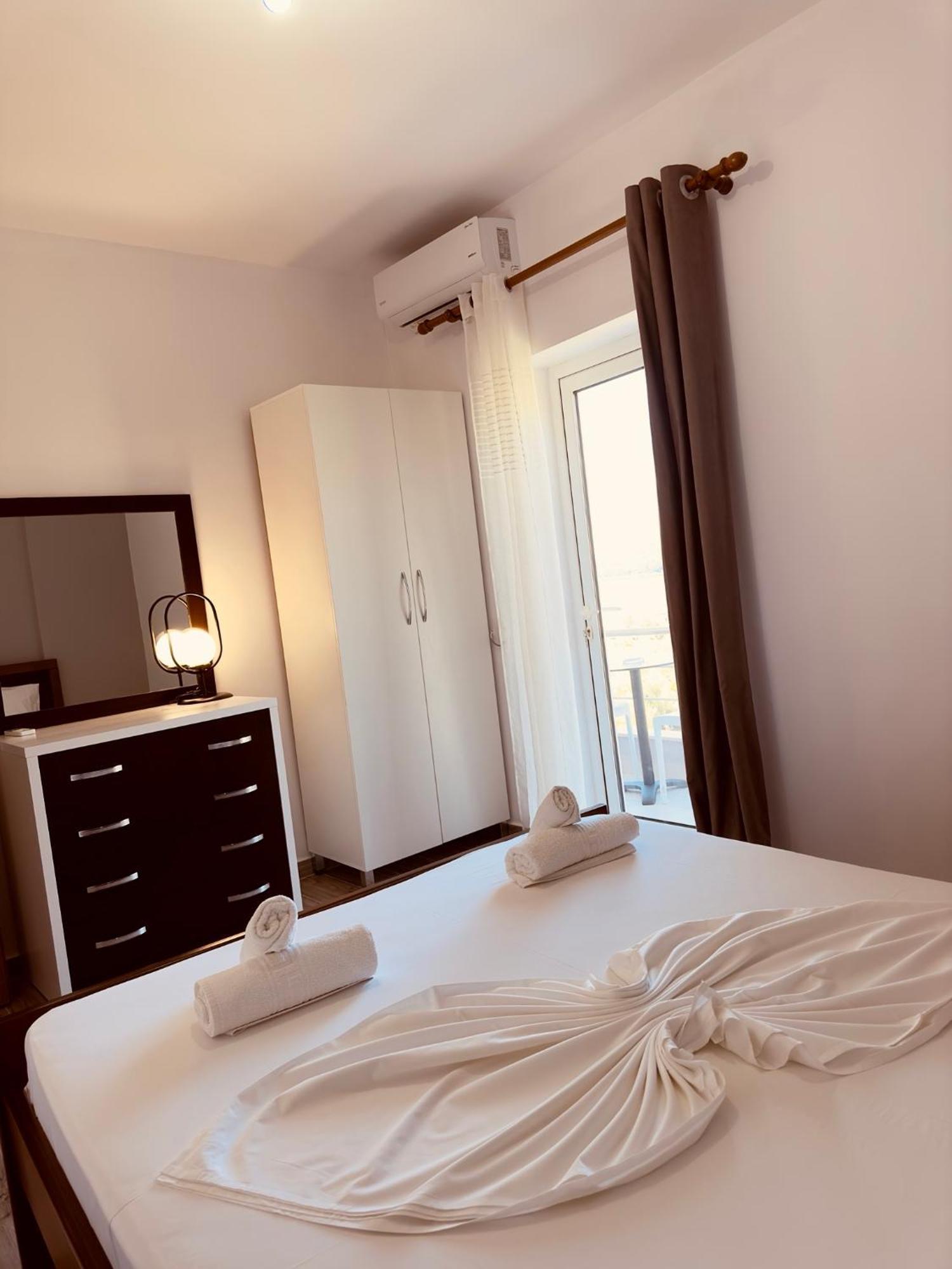 Villa Merkuri Himare Ngoại thất bức ảnh